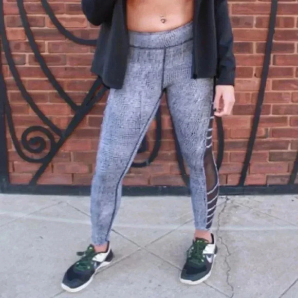 Lululemon wild and free tight - Picture 2 of 10